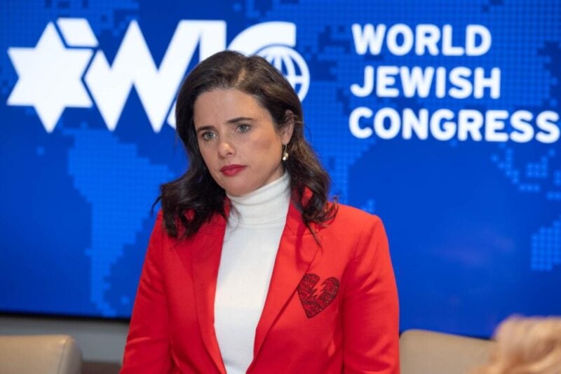 שקד נועדה עם מנהיגי הקונגרס היהודי: צעירים יהודים מתביישים להגיד שהם תומכים בישראל